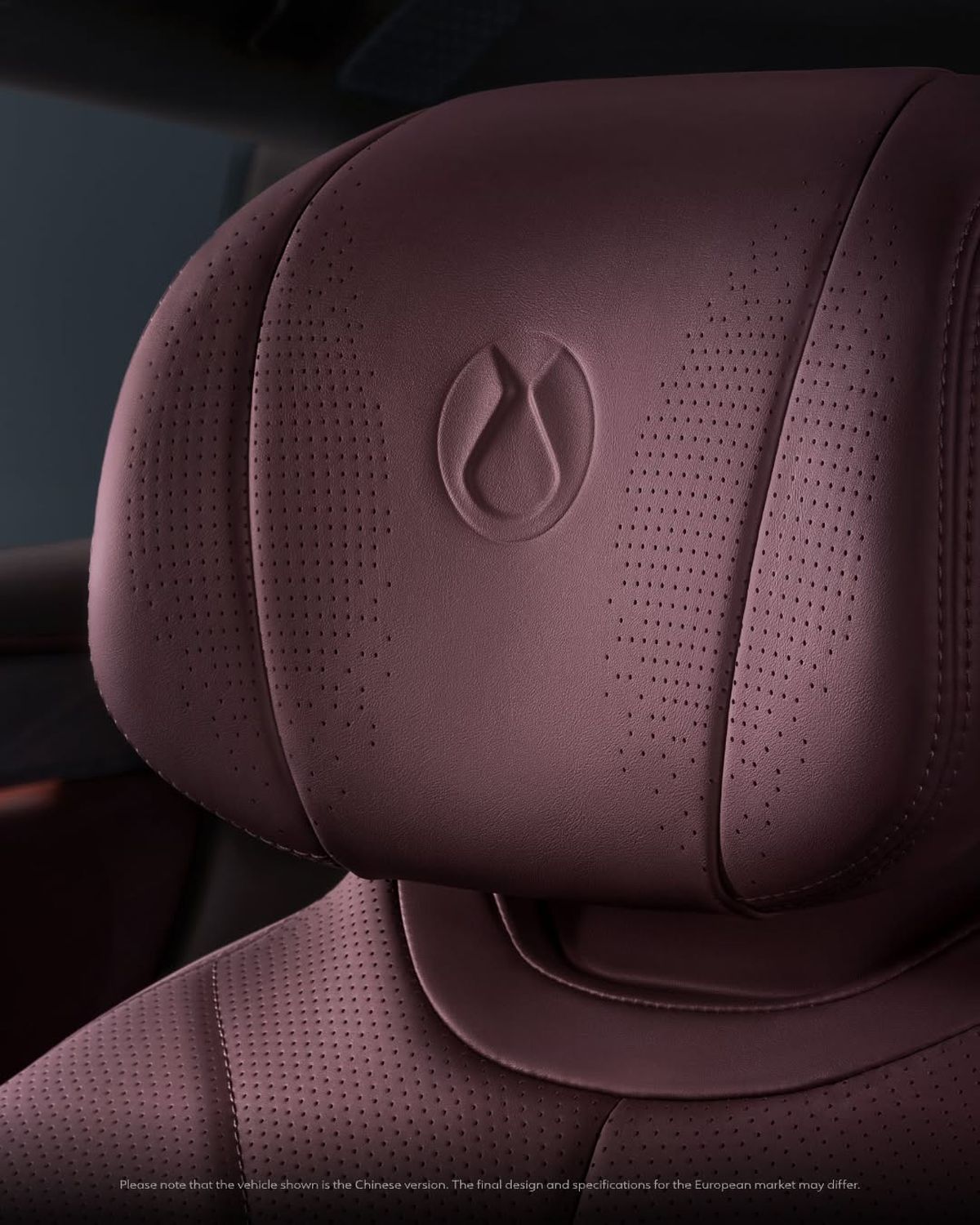 Noua mașină premium a chinezilor a fost lansată în Europa » Vine să se bată cu Mercedes și BMW, prețul este mult mai mic