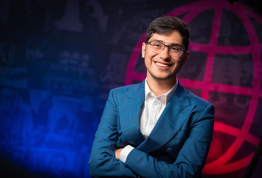 Zece titani ai șahului internațional – cine sunt marii maeștri invitați la București