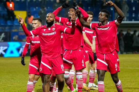 „Câinii” n-au niciun punct în play-off, după trei runde / Sursă foto: Facebook@ Dinamo București