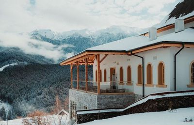 O SINGURĂ locație din România și DOAR o arenă sportivă au prins lista Time Magazine pentru „cele mai tari locuri de vizitat în 2025”: GALERIE FOTO de senzație