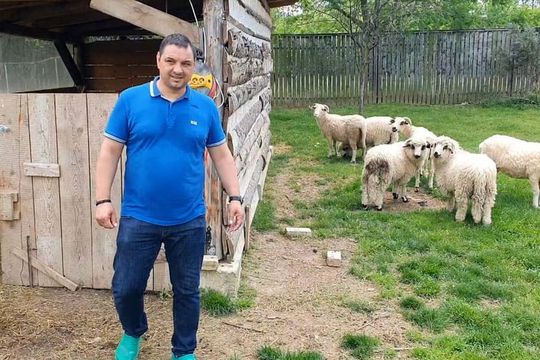 Ionel Ganea, acasă, la ferma familiei
Foto Eduard Apostol