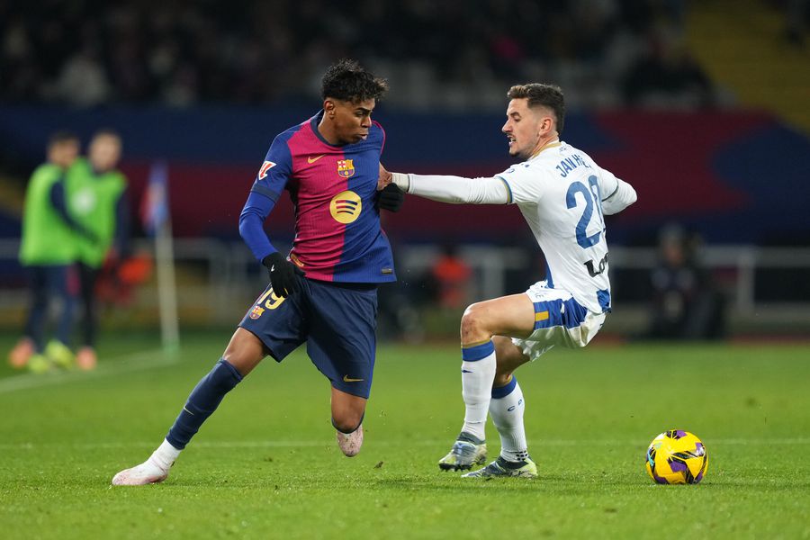 Lamine Yamal este irezistibil în acest sezon. Va împlini 18 ani abia pe 13 iulie! // FOTO: Getty Images TOP 10 favoriți la Balonul de Aur și argumentele fiecăruia: era lider detașat, acum abia pe 6!