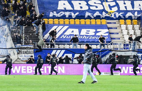 Fanii oaspeților au demontat gardul ca să se bată pe teren » Ce măsuri vor lua autoritățile