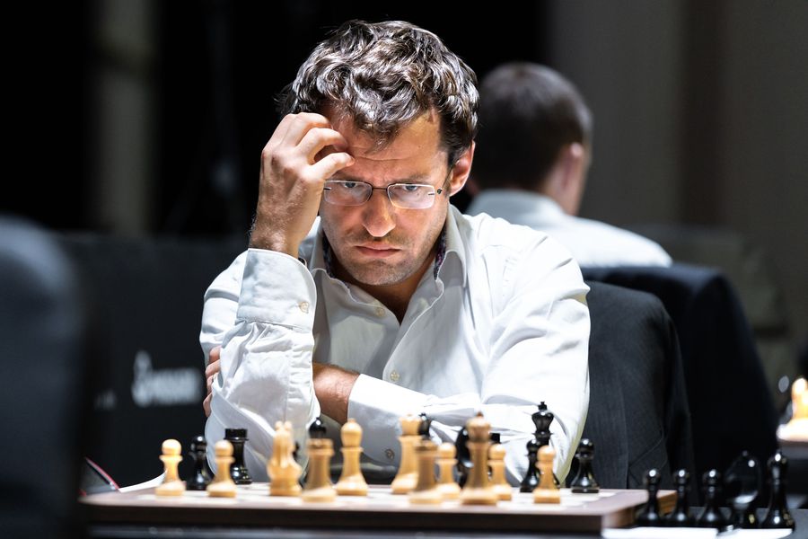 Zece titani ai șahului internațional – cine sunt marii maeștri invitați la București