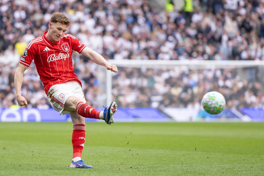 Manchester City plătește 65 de milioane de euro pentru un internațional englez