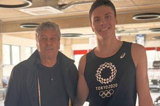 În urmă cu 5 luni, David Popovici oprea antrenamentul pentru a-l saluta pe Mircea Lucescu » Astăzi, campionul olimpic a transmis 3 cuvinte emoționante