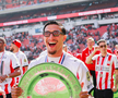 Imagini spectaculoase din Eindhoven: PSV a primit trofeul de campioană! Cum a fost fotografiat Dennis Man