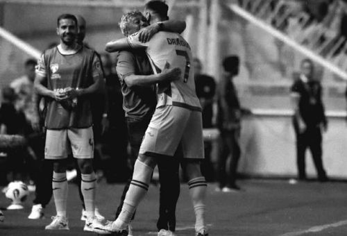 Imaginea postată de Denis Drăguș