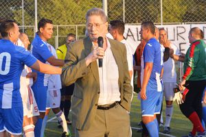 Cornel Dinu a dat de pământ cu naționala și federația: „Burleanu e un măscărici! Ianis Hagi poate doar la el în familie”