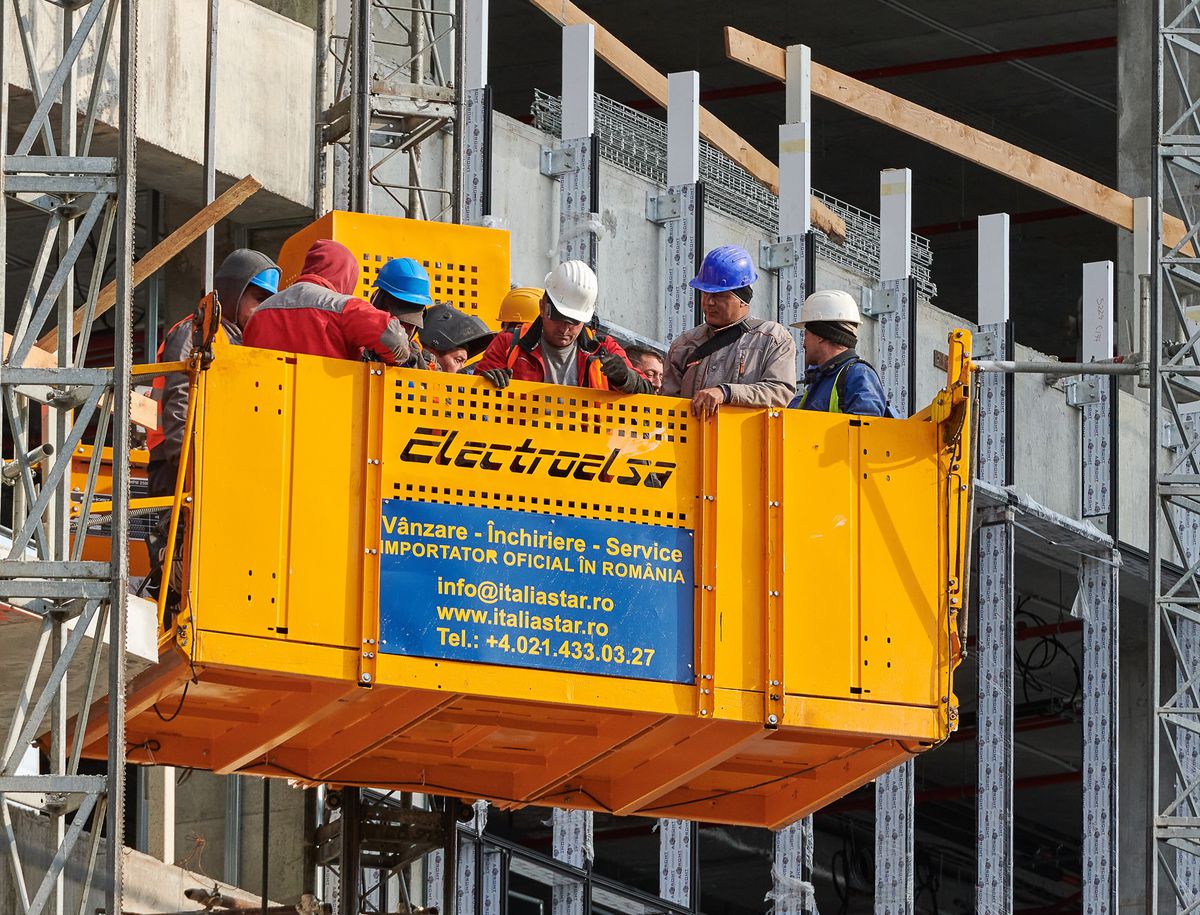 COVID-19. EXCLUSIV Imagini de la Arena Națională: s-a pus totul la punct pentru testarea în masă a 10.500 de bucureșteni