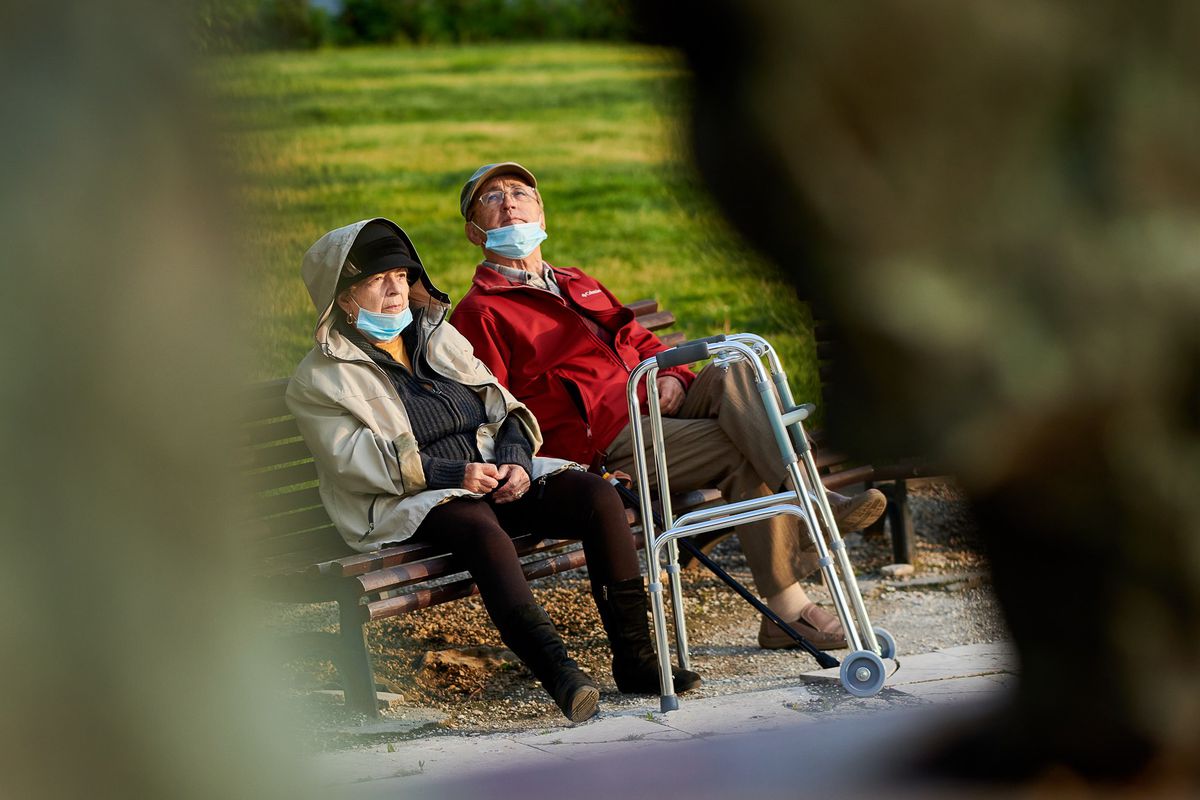 Ilie Năstase, mesaj înainte de expirarea stării de urgență: „Să nu ne infectăm ca fraierii. Mai bine cu restricții, decât pe lumea ailaltă”