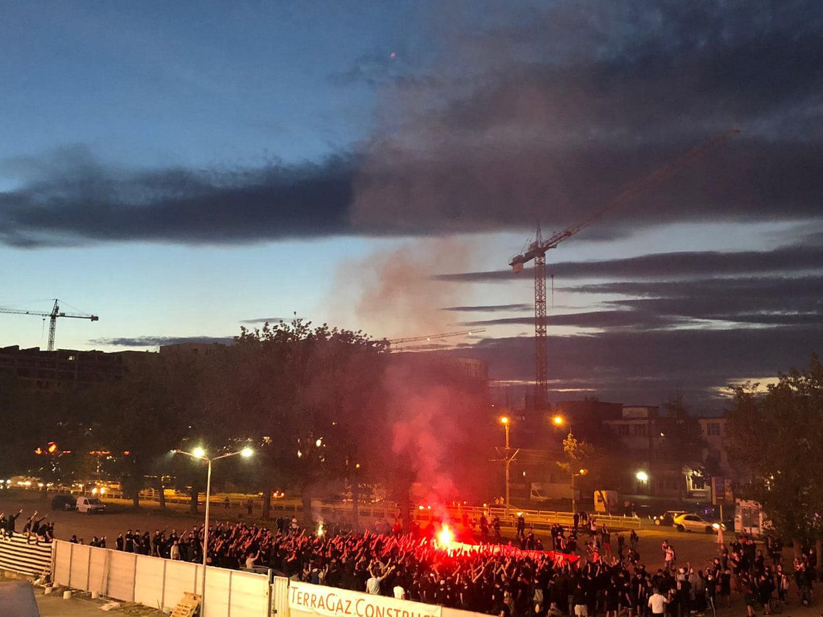 Sărbătoare în Ghencea! Steliștii au luat cu asalt noua arenă » Atmosferă formidabilă