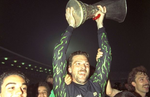 Fostul mare portar al Italiei, în stare critică: „Următoarele zile sunt decisive” » A fost pe teren într-un meci istoric al unei echipe românești