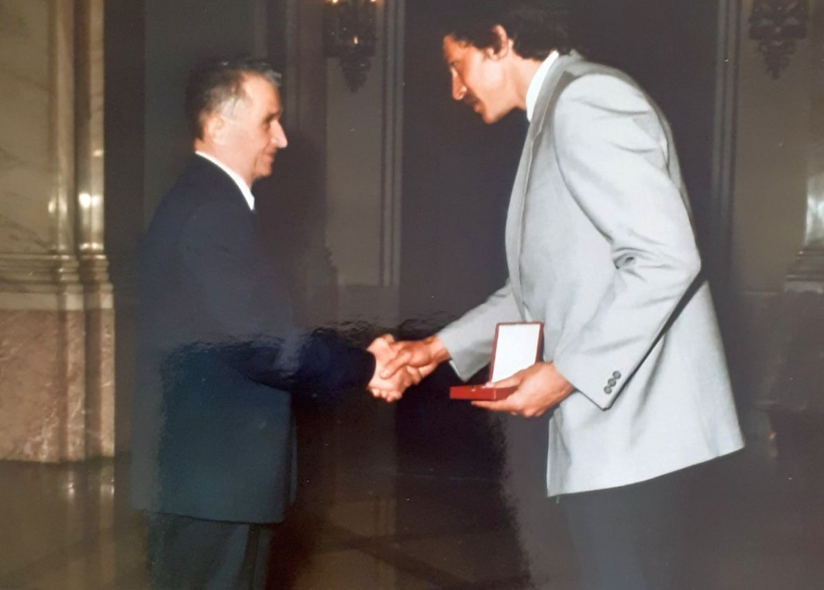 Documente dezarhivate, la 36 de ani de la Sevilla » Ce premii ar fi trebuit să primească inițial „viteziștii”, în loc de ARO + Ceaușescu: „Un loc 1 nu e suficient”