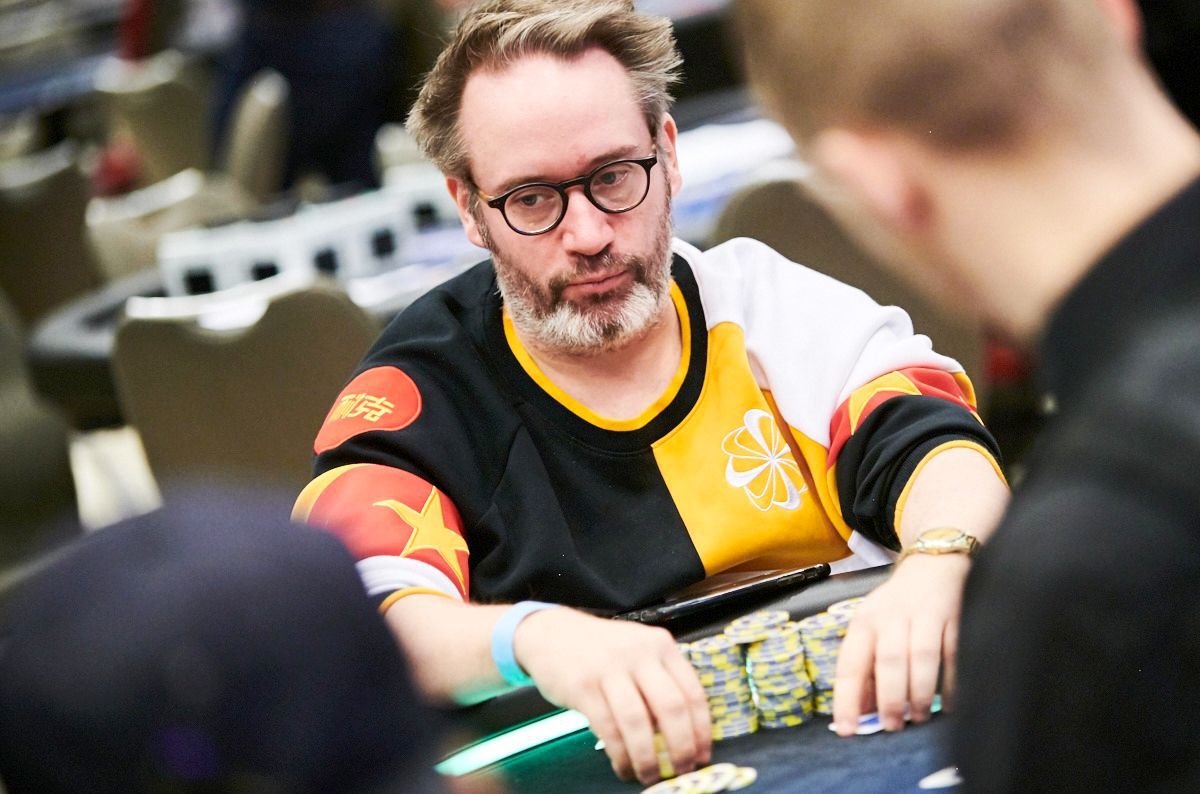 De la vândut bilete în club de noapte, la ambasador al pokerului » Voia să-și achite chiria din poker și acum e as mondial!