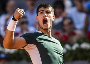 Carlos Alcaraz e URIAȘ! Spaniolul l-a învins și pe Novak Djokovic și e în finala Mastersului de la Madrid