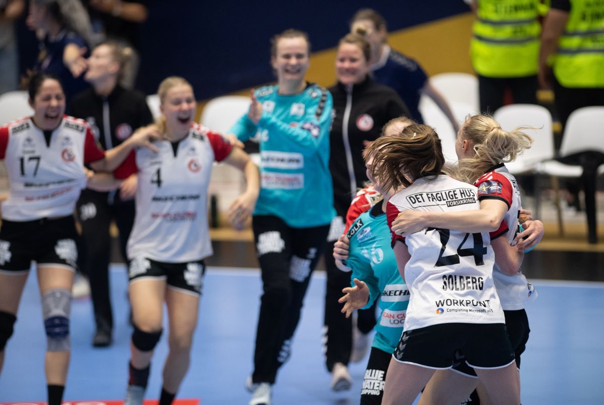 Adrian Vasile, prima reacție după „naufragiul” lui CSM București din Liga Campionilor: „E nevoie de VAR!” + acuzații spre Esbjerg