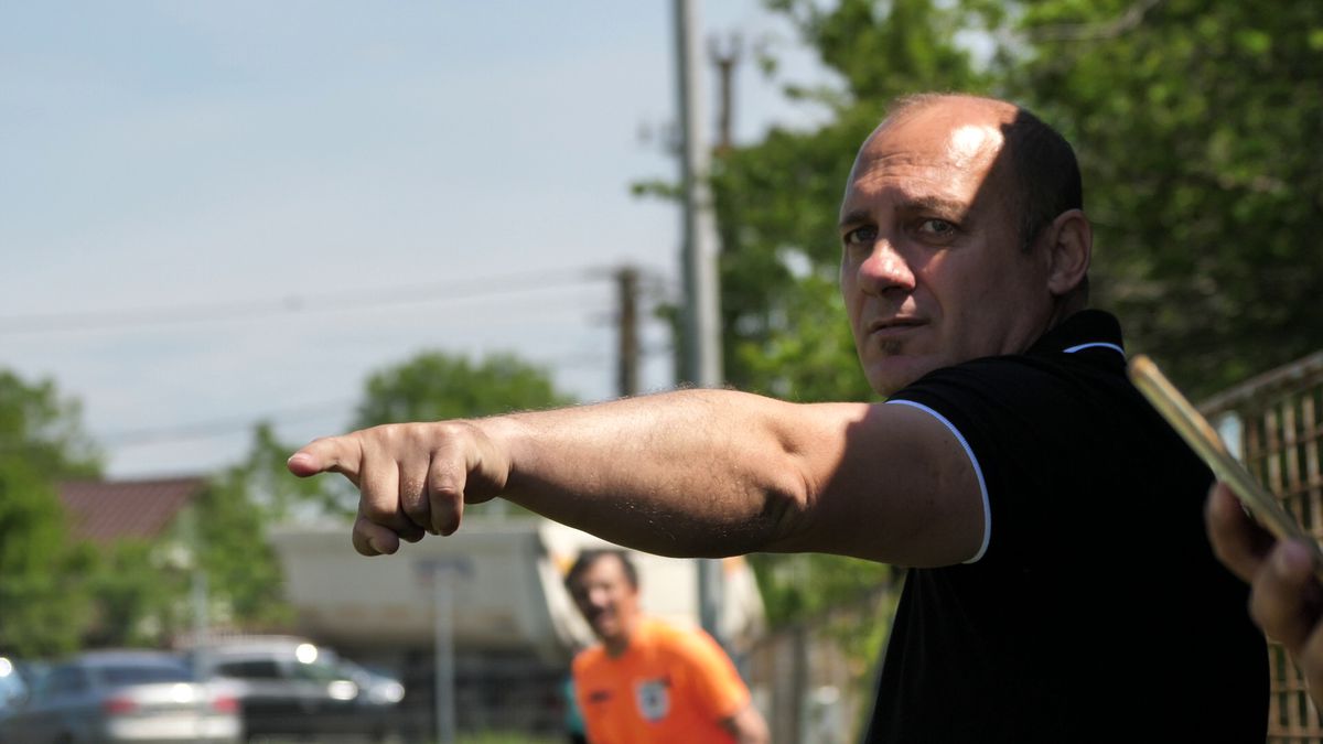 Scandal monstruos, semne obscene și bătaie ca în filmele western! A fost HAOS la Șirna Varnița-Gorgota » Observatorul meciului: „Am luat trei pumni! Nici nu știu de unde au venit”