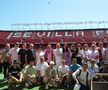 Gabi Balint a sărbătorit 7 mai chiar pe iarba de la Sevilla, alături de suporteri: „Au vrut să fie aproape de acel moment prin mine”