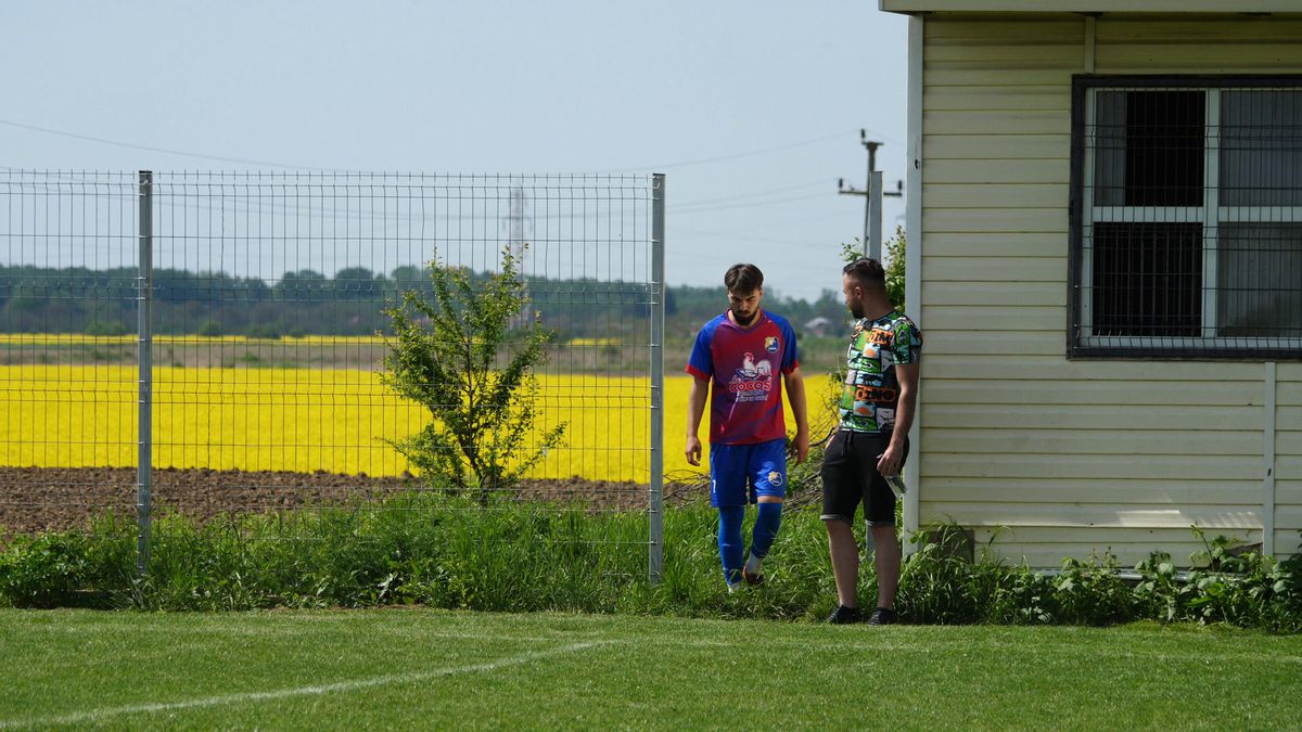 Scandal monstruos, semne obscene și bătaie ca în filmele western! A fost HAOS la Șirna Varnița-Gorgota » Observatorul meciului: „Am luat trei pumni! Nici nu știu de unde au venit”