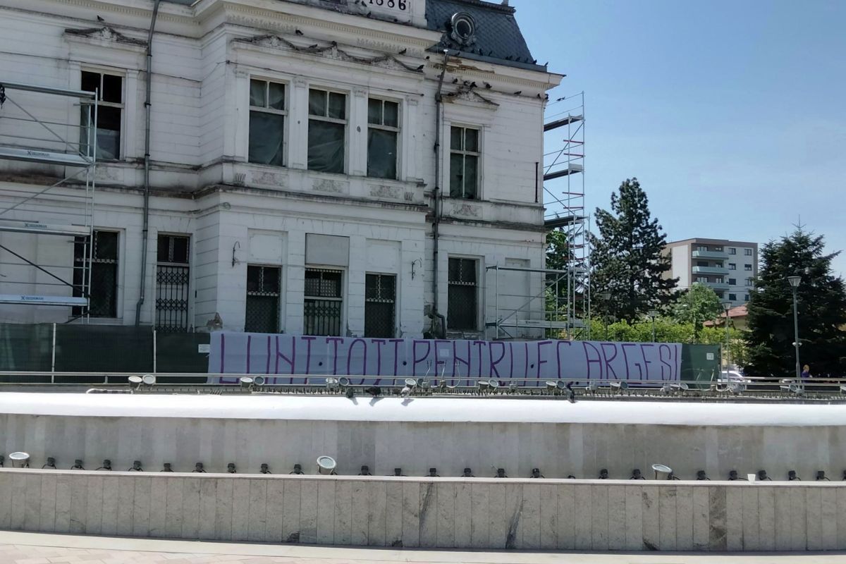 Mobilizare înaintea meciului decisiv din play-out: „Am afișat mesaje în punctele esențiale ale orașului”