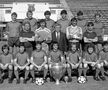 Poza de grup cu trofeul Cupei Campionilor Europeni - Steaua (1986)