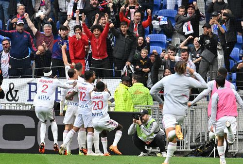 Meci absolut spectaculos între Olympique Lyon și Montpellier, din runda cu numărul 34 din Ligue 1. 
Foto: Imago
