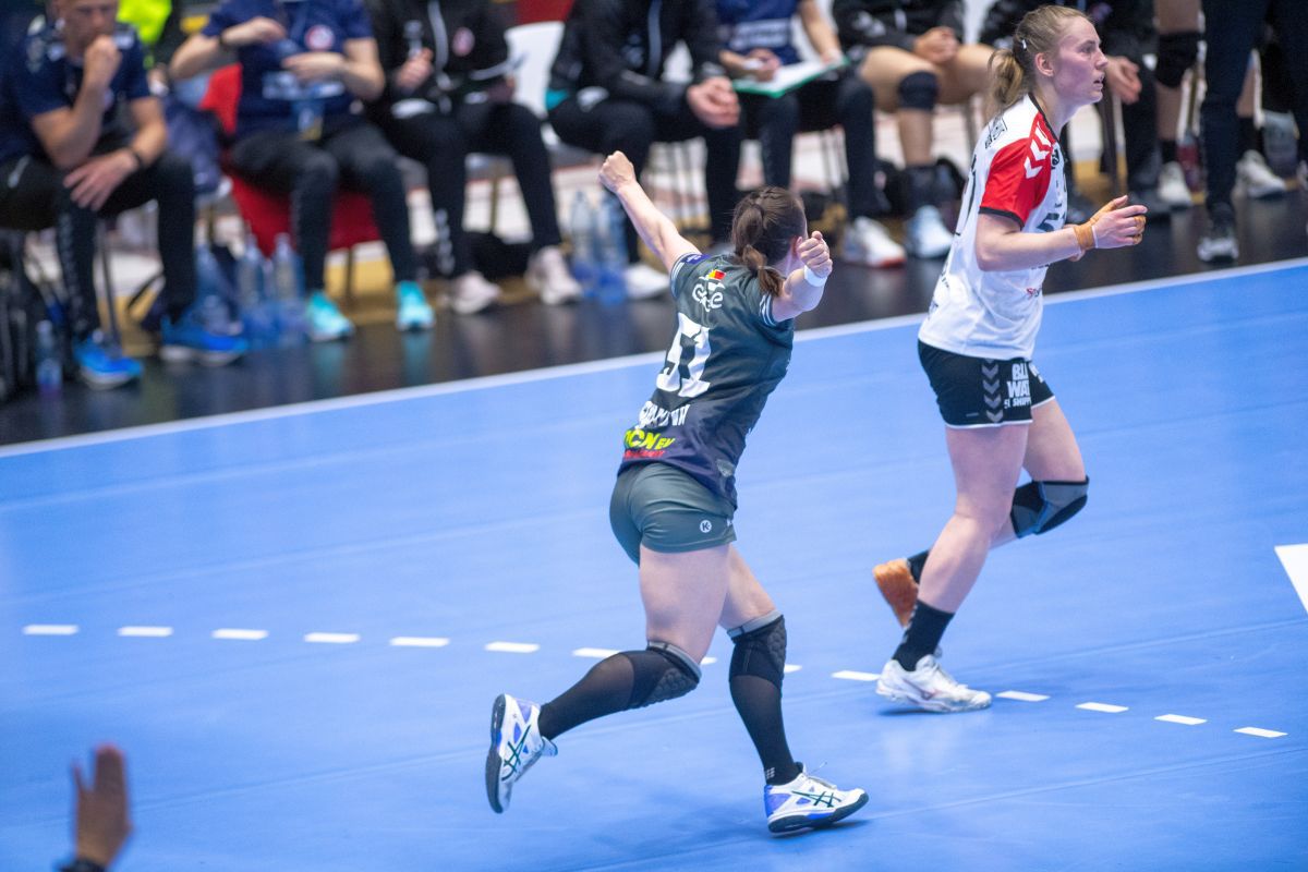 Vis frânt la „Polivalentă” » CSM București ratează Final Four-ul Ligii Campionilor, după o repriză de coșmar cu Esbjerg