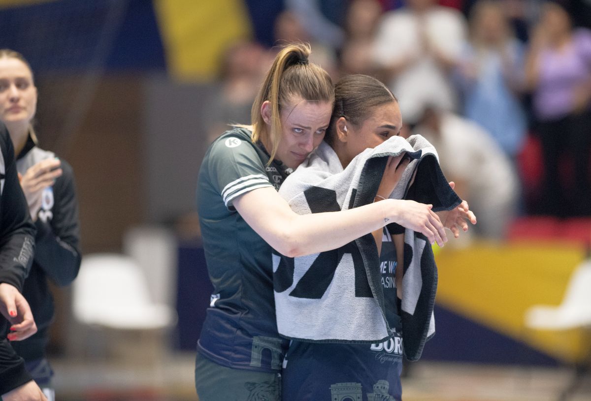 „Tigroaice” în suferință » Imagini surprinse la finalul meciului CSM București - Esbjerg