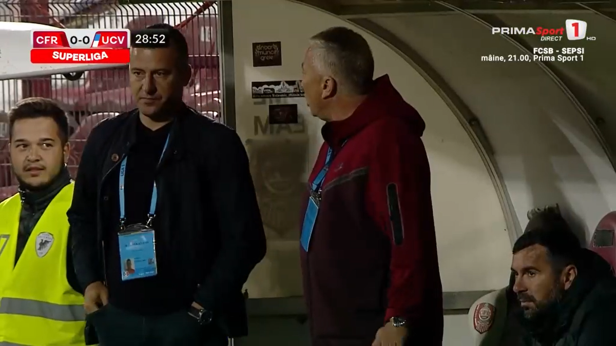 VAR a anulat un ROȘU pentru Ivan » Petrescu a izbucnit: nervi și înjurături în toate direcțiile! Nu va sta pe bancă cu FCSB