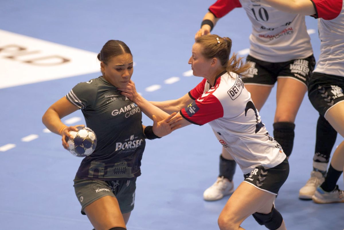 Vis frânt la „Polivalentă” » CSM București ratează Final Four-ul Ligii Campionilor, după o repriză de coșmar cu Esbjerg