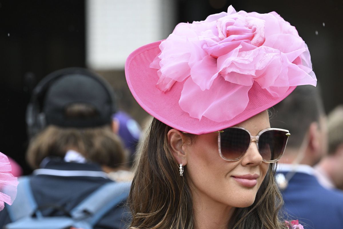 Evenimentul de sport care a zguduit America în week-end » 130.000 de cocktailuri vândute în pahare aurii, într-o singură zi! Cât costă specialitatea