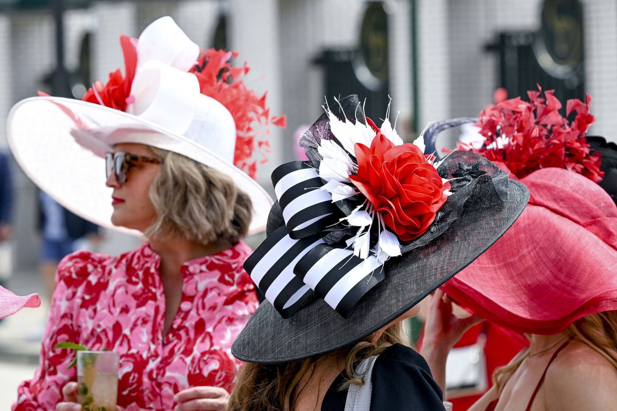 Evenimentul de sport care a zguduit America în week-end » 130.000 de cocktailuri vândute în pahare aurii, într-o singură zi! Cât costă specialitatea