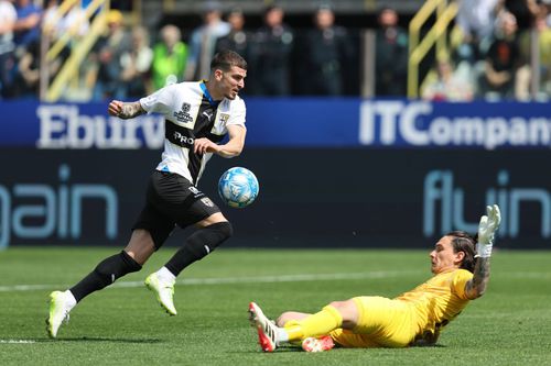 Valentin Mihăilă, de neoprit în meciul cu Cremonese / Foto: Imago