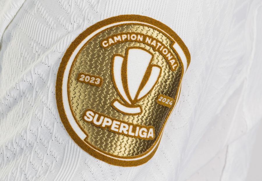 Ce va apărea pe tricourile FCSB din sezonul viitor? » Logo special pentru formația lui Becali, unic în Superligă