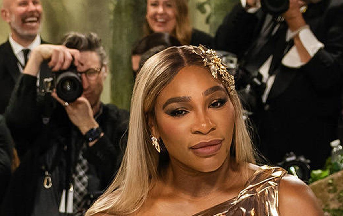 Rochia Serenei Williams a aruncat în aer Met Gala! Sharapova a scos telefonul: „Unde e?”
