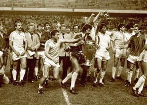 38 de ani de la cea mai mare performanță din fotbalul românesc: câștigarea Cupei Campionilor Europeni » Ce mesaje au postat FCSB și CSA Steaua