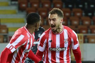 A „renăscut” după ce Rapid l-a pus pe liber » Mijlocașul ofensiv marchează pe bandă rulantă în Turcia