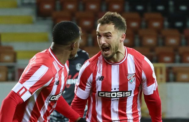 A „renăscut” după ce Rapid l-a pus pe liber » Mijlocașul ofensiv marchează pe bandă rulantă în Turcia