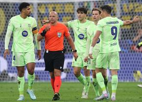 Szymon Marciniak a reacționat după ce arbitrajul său de la Inter - Barcelona a fost contestat: „Ce aș putea spune despre asemenea comentarii stupide?”