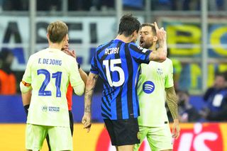 Scandalos! Ce s-a auzit în direct, pe canalul TV al Barcelonei, la golul dramatic al lui Inter: „Nu are nimic în cap”