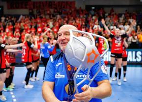 Antrenorul de origine română care tocmai a câștigat EHF European League: „Voi, românii, ați stricat piața!”