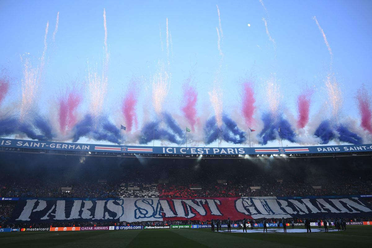 Scenografie spectaculoasă la PSG - Arsenal, pe 3 sferturi de stadion