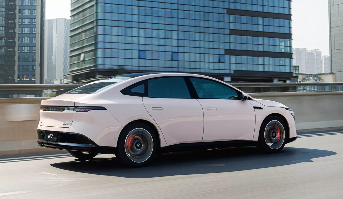 Gigantul auto revoluționează piața mașinilor din lume » Noul model va costa cât o Dacia Logan