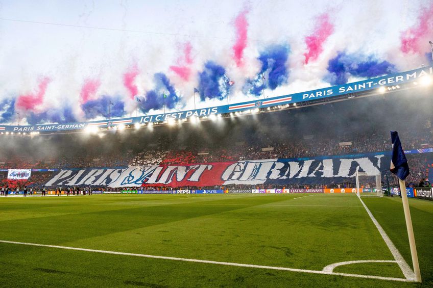 FOTO Scenografie spectaculoasă la PSG - Arsenal, pe 3 sferturi de stadion