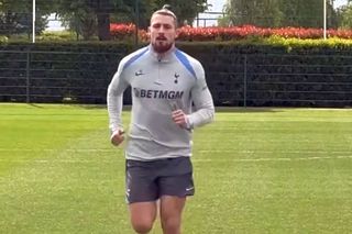 Englezii au văzut clipul postat de Radu Drăgușin și sunt uimiți: „O veste chiar surprinzătoare”