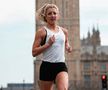 Atleta le răspunde celor care au hărțuit-o că a alergat în „bikini” la Maratonul Londrei: „Trebuia să port trening?”
