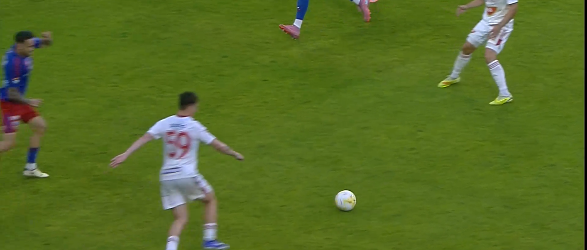 GOLUL ANULUI în Steaua - Sepsi » O „rabona” cum nu se vede nici în Liga Campionilor în ziua aniversării de la Sevilla!
