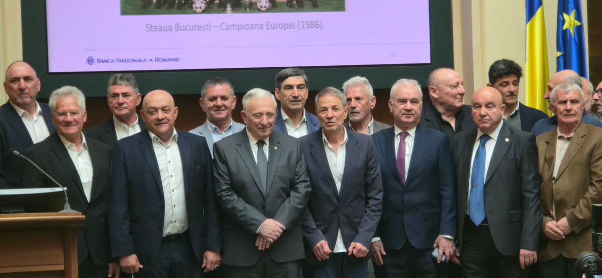 „«Steau» București, apoi Steaua «Budapest». După finală, întreaga lume a reținut numele campioanei” » Eroilor de la Sevilla le-au fost înmânate monede aniversare