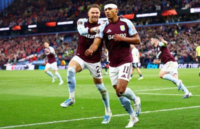 Freiburg - Aston Villa este finala Europa League » Ce UMILINȚĂ în duelul englez!